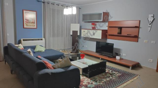 Apartament 2+1 me qera ne rrugen Dervish Hima ne Tirane.

Apartamenti ndodhet ne katin e 5-te te n